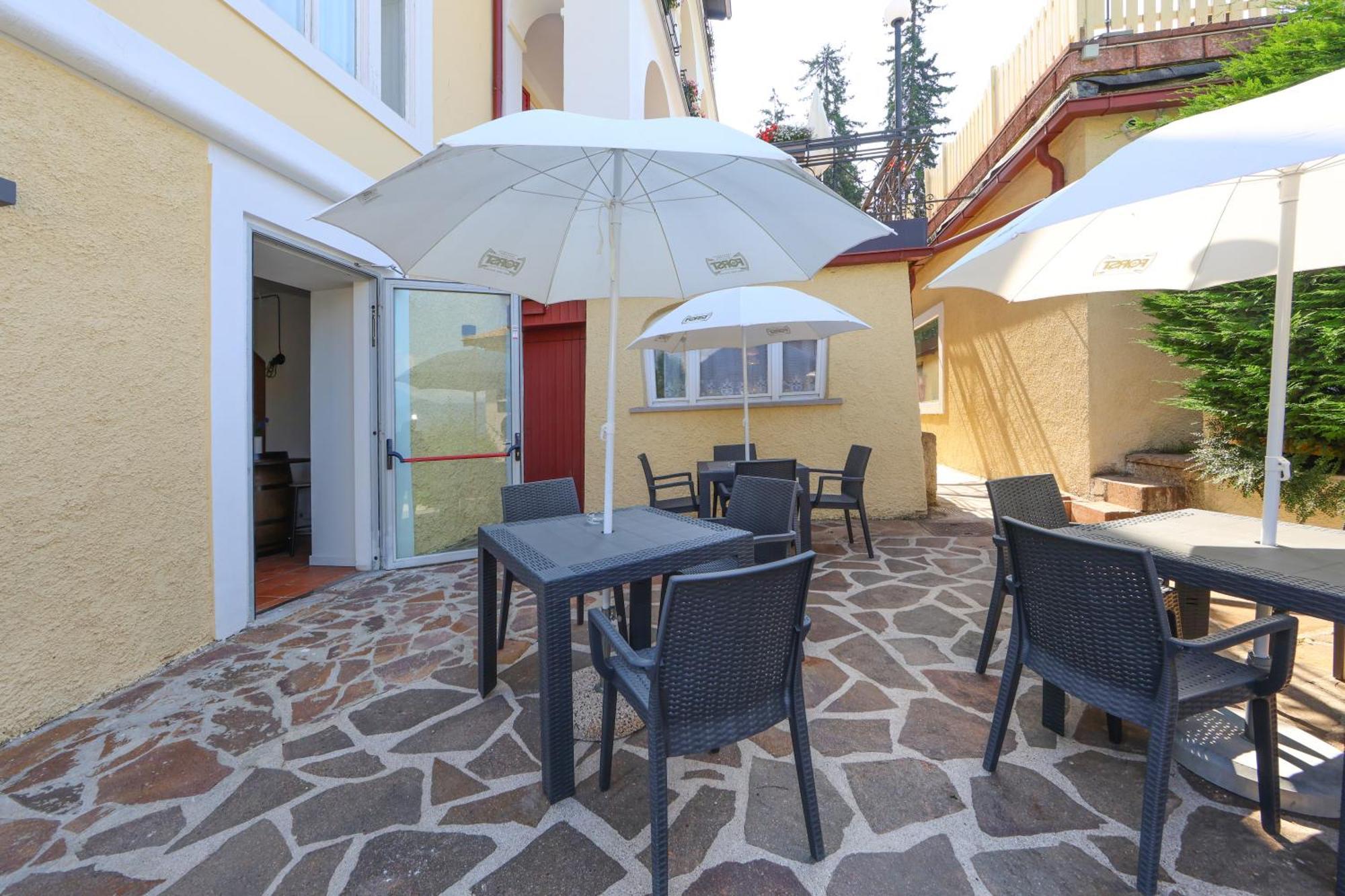 Hotel Regina Del Bosco Ronzone Exterior photo